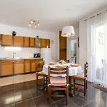 Slavka Apartment Crikvenica