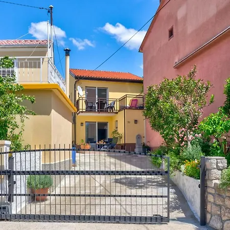 Slavka Apartment Crikvenica
